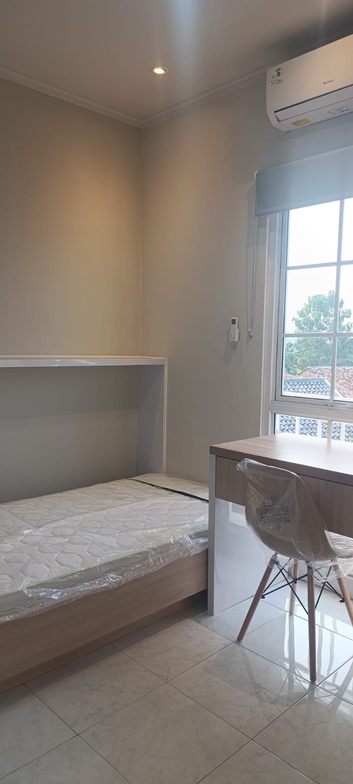 Foto Kost Eksekutif Siap Jalan – Alesha House Vanya Park BSD, Full Furnished, Passive Income Langsung Jalan — Alesha Kamartidur A C Kost