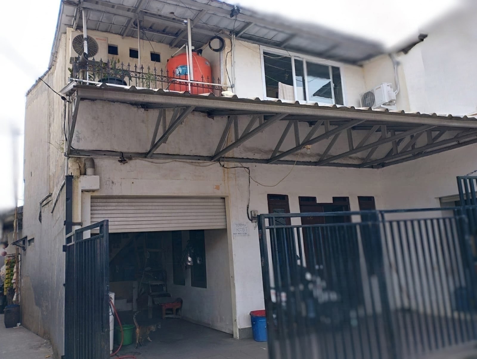Foto Dijual Rumah Kost Aktif 7 Kamar — Jati Padang, Pasar Minggu, Jakarta Selatan (SHM) — Dijual Rumah Jati Padang Pasar Minggu Jakarta Selatan Dua Lantai
