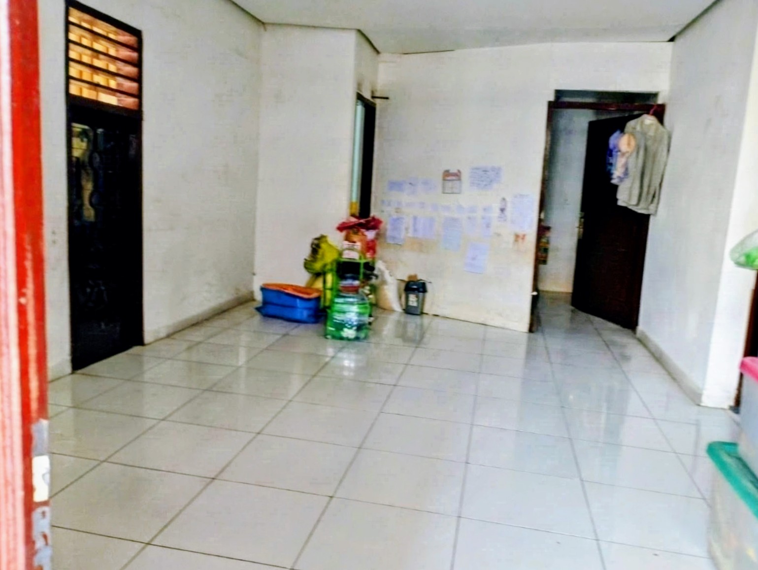 Foto Dijual Rumah Kost Aktif 7 Kamar — Jati Padang, Pasar Minggu, Jakarta Selatan (SHM) — Dijual Rumah Jati Padang Pasar Minggu Jakarta Selatan Ruang Tamu